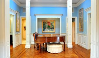 2 Schuyler Ln 2, Bloomfield, CT 06002