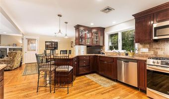529 Shippeetown Rd, East Greenwich, RI 02818