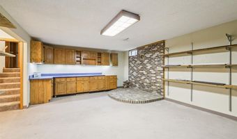 3863 NE 88th St, Altoona, IA 50009