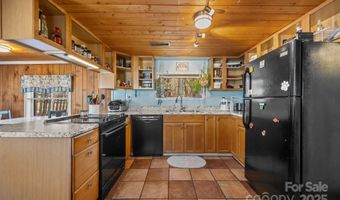 215 Cedar Ln, Arden, NC 28704