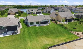 5926 E Forbes Ct, Bel Aire, KS 67220