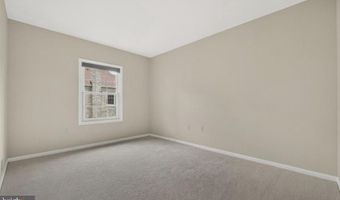 7504 WESTLAKE Ter 25, Bethesda, MD 20817