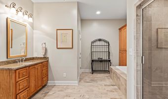 417 LAKEWINDS Rd, Alexander City, AL 35010