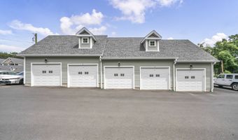 64 E Mitchell Ave 37, Cheshire, CT 06410