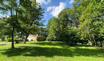 76 Mulligan Rd, Athens, OH 45701