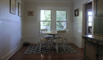 6 W Main St, Chester, CT 06412