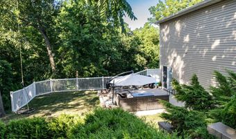 2100 Longview Dr, Arnold, MO 63010