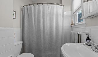 57 Maple Ave, Johnston, RI 02919