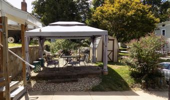 36 Richmond Pl, Bristol, CT 06010