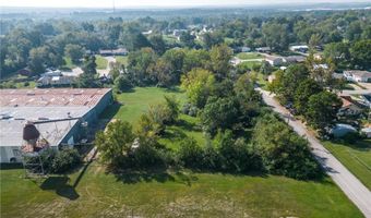 909 C St, Barling, AR 72923