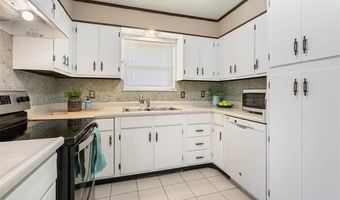 961 Yale Dr, Bartlesville, OK 74006