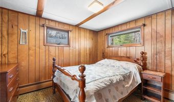 316 Court House Ln, Burrillville, RI 02859