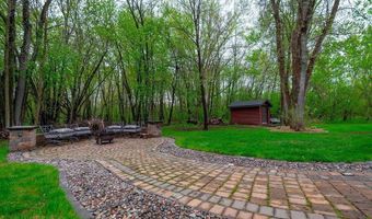 38177 Twin Oaks Dr, Avon, MN 56310
