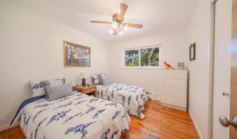 2104 S Circle Dr, Ann Arbor, MI 48103