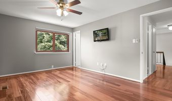 6356 11TH Rd N, Arlington, VA 22205