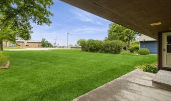 2907 Northwood Dr, Ames, IA 50010
