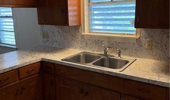 147 N 8th St, Aransas Pass, TX 78336