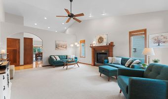 4732 N PROVIDENCE Ave 301, Appleton, WI 54913