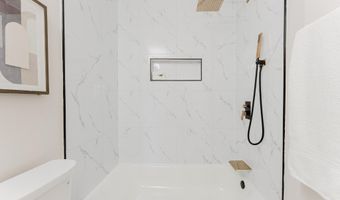 5112 ALTHEA Dr, Annandale, VA 22003