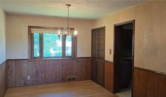 1713 S Shore Dr, Albert Lea, MN 56007