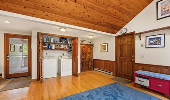876 S Brooksvale Rd, Cheshire, CT 06410