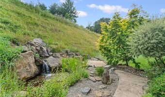 3111 Edelweiss Ct Ste 201, Adams Twp., PA 16046