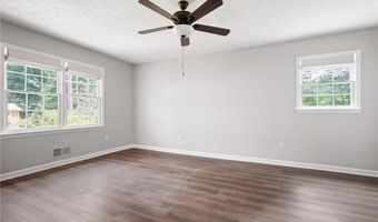 305 Summer Ct, Woodstock, GA 30188