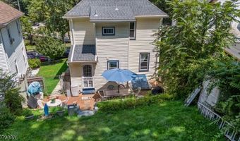 4 Park Heights Ave, Andover, NJ 07801
