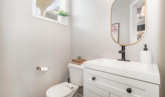 507 Village Loop Dr, Apex, NC 27502