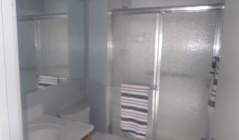 1127 S Old Wilke Rd 101, Arlington Heights, IL 60005