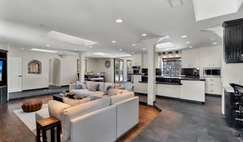 3181 Goldenspur Dr, Camarillo, CA 93010