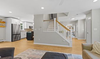 23 Stone Farm Rd, Barrington, NH 03825