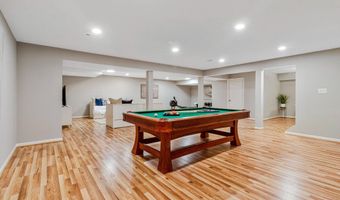 9908 KENTSDALE Dr, Potomac, MD 20854