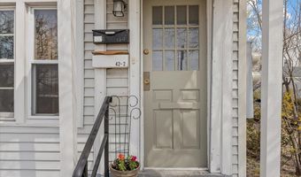 42-44 Oak St, Burlington, VT 05401