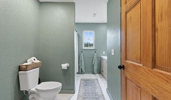 91 Kay Ln, Anderson, MO 64831