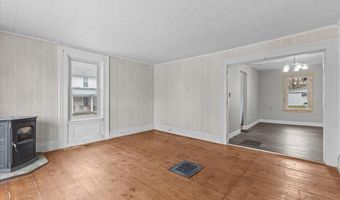 186 N Main St, Bakersfield, VT 05441
