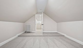 90 Battle St, Bristol, CT 06010