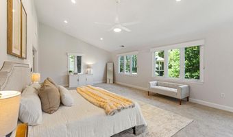 6111 35TH St N, Arlington, VA 22213
