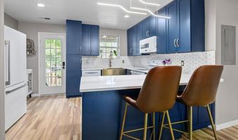 2833 S WAKEFIELD St C, Arlington, VA 22206