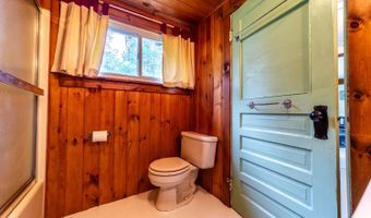 26 Don Gerry Rd, Bristol, NH 03222