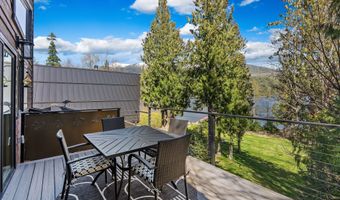 17562 W Swan Shores Rd, Bigfork, MT 59911