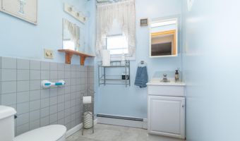 55 Lower Main St, Aberdeen, NJ 07747