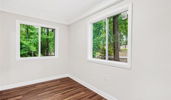 104 Oakhurst Dr, Asheboro, NC 27205