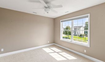 839 Poe Ave, Ames, IA 50014