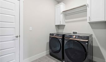 1951 Edgewood Rd, Bentonville, AR 72713