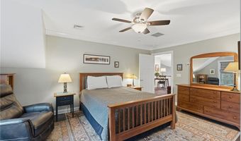80 Conley Ave 6, Cranston, RI 02921