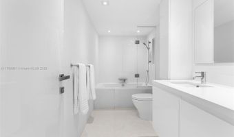 9801 Collins Ave 17P, Bal Harbour, FL 33154