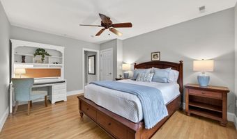3 Caileigh Ct 3, Andover, MA 01810