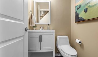 413 Holly Garden Ct, Ballwin, MO 63021