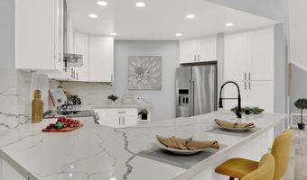 28205 Meadow Oak Ln, Escondido, CA 92026